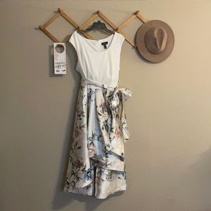 Stunning R&M Richards Champagne Dress